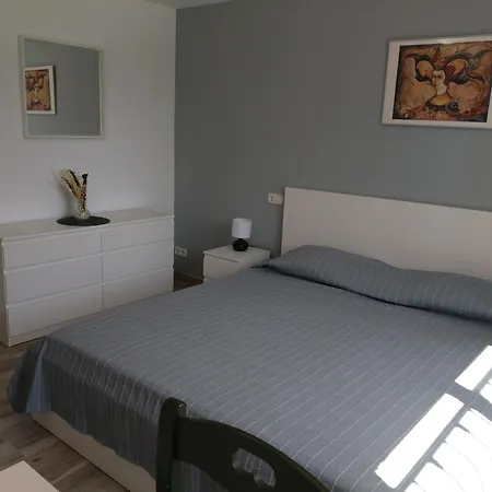 The Lemon Grove House - Large Private Garden, Private Pool - Perfect For Families Prázdninový dům Torremolinos