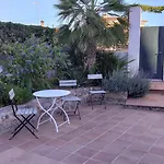 The Lemon Grove House - Large Private Garden, Private Pool - Perfect For Families Σπίτι διακοπών *