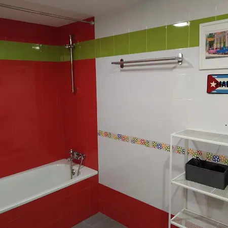 Feriehus The Lemon Grove House - Large Private Garden, Private Pool - Perfect For Families Torremolinos
