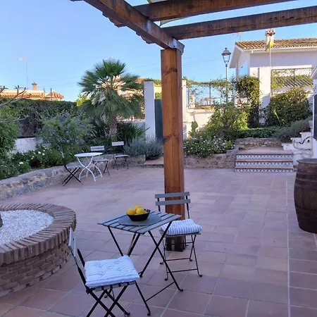 The Lemon Grove House - Large Private Garden, Private Pool - Perfect For Families Feriehus Torremolinos