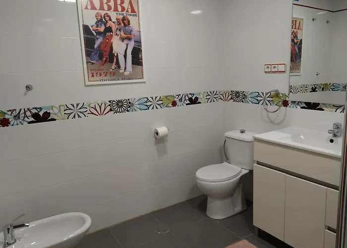 Сasa de vacaciones The Lemon Grove House - Large Private Garden, Private Pool - Perfect For Families *